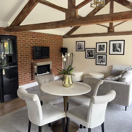 Appartement The Luxury Annex At Barmby Moor House à York Extérieur photo